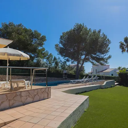 Laurinda - Near The 别墅 *