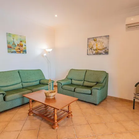 别墅 Laurinda - Near The *