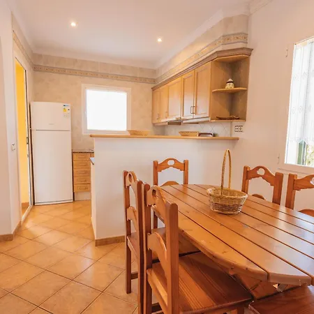 Laurinda - Near The *